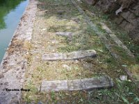 20130717-B008  Schwellen von der alten Abschleppbahn am Canal du Rhin au Marne (Rhein-Marne Kanal) in der n�he von Arzviller